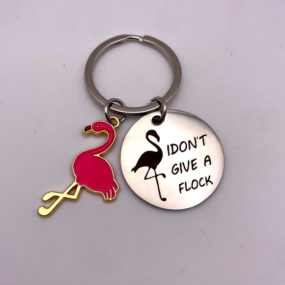 SASSY FLAMINGO | Keychain (Brand New!) ✨ - Picture 1 of 6